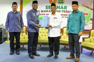 Cenderahati MAIK Kepada Jabatan Yang Terlibat