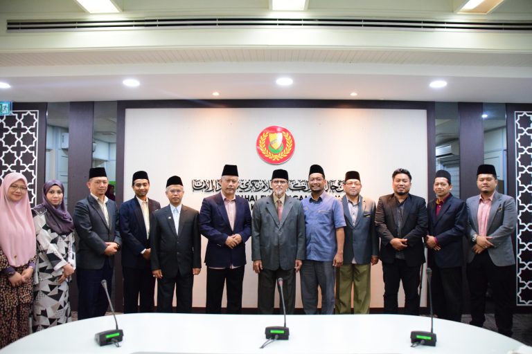 KUNJUNGAN HORMAT JABATAN WAKAF, ZAKAT DAN HAJI (JAWHAR) DAN YAYASAN WAQAF MALAYSIA (YWM) KE MAJLIS AGAMA ISLAM NEGERI KEDAH