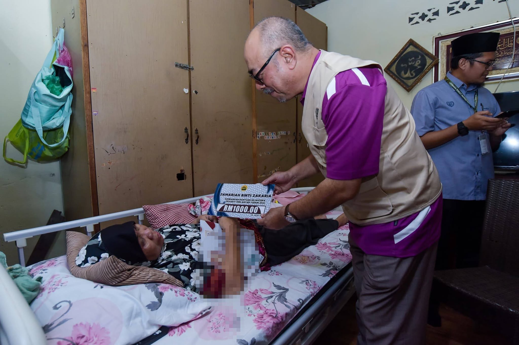 MAIK SUMBANG WANG TUNAI DAN KIT TABARUK SEMPENA PROGRAM BANTUAN SEJAHTERA PESAKIT TERLANTAR (BSPT) DI KOTA SETAR